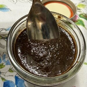 Homemade Madagascar Vanilla Paste 4oz Quilted Jar!